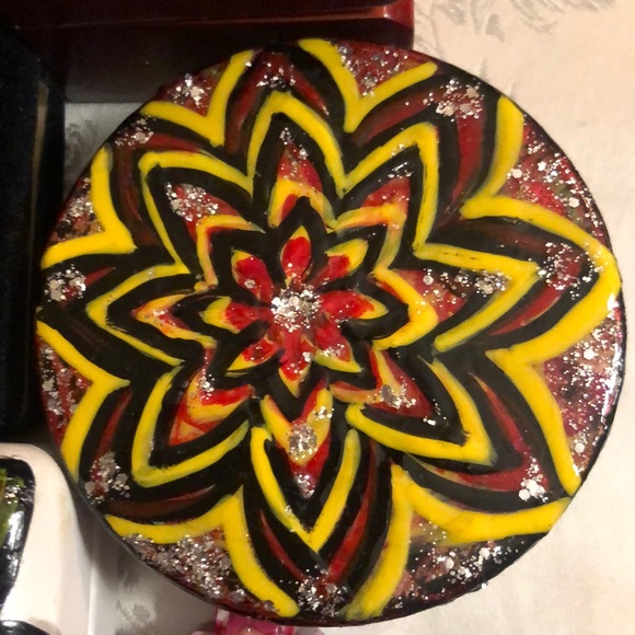 Hand Painted Gift Boxes - Picture 3 of 7